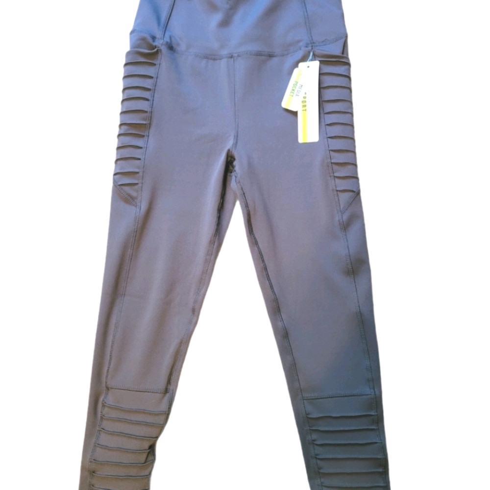 Nicole Miller Sport 3/4 Gray Leggings